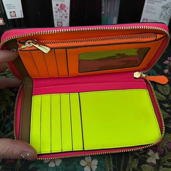 Coach Medium ID Zip Wallet w/colorblock interior C5895 NEON! - Picture 5 of 11